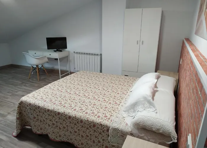 Edificio Valles Del Lupulo 아스토르가